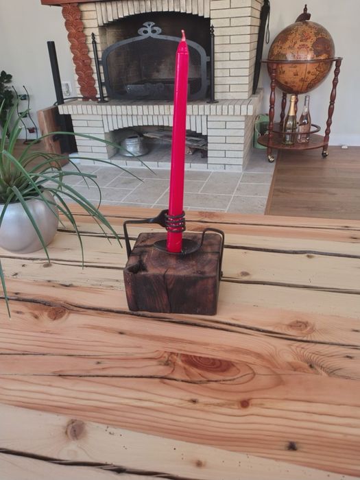 Свещник - ръчно изработен