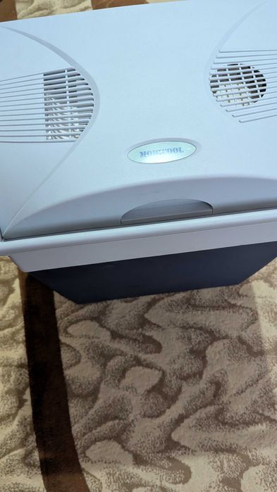 Lada frigorifica Mobicool V30