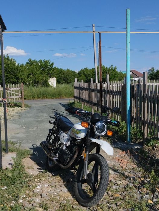 Продам gsx 200 кубов