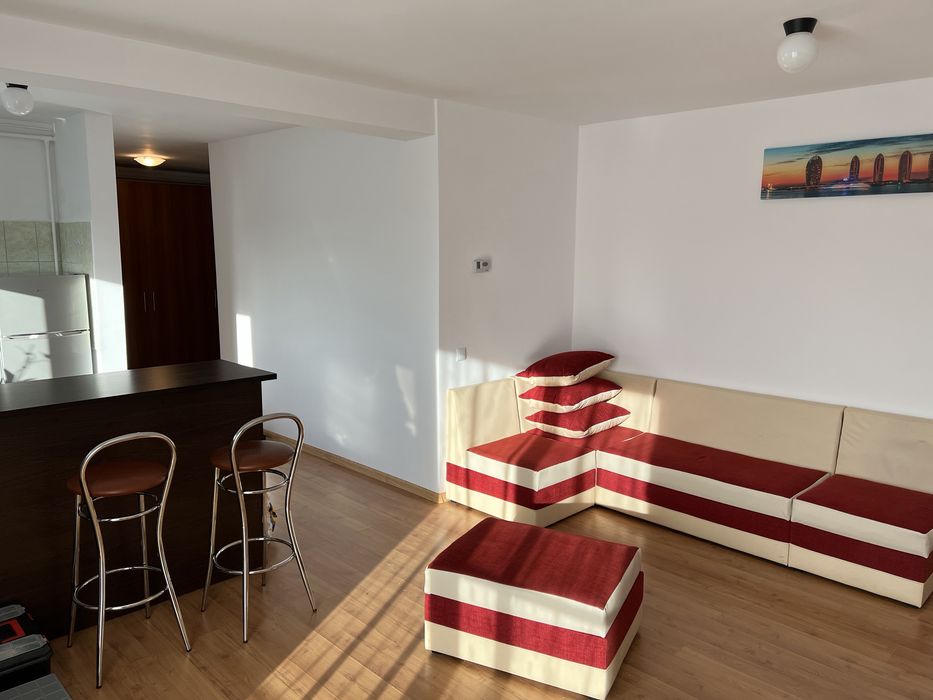 Inchiriez apartament o camera Floresti