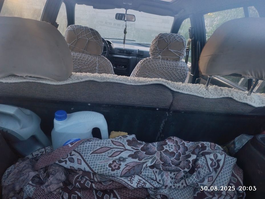 Ниссан Прерия 94г.