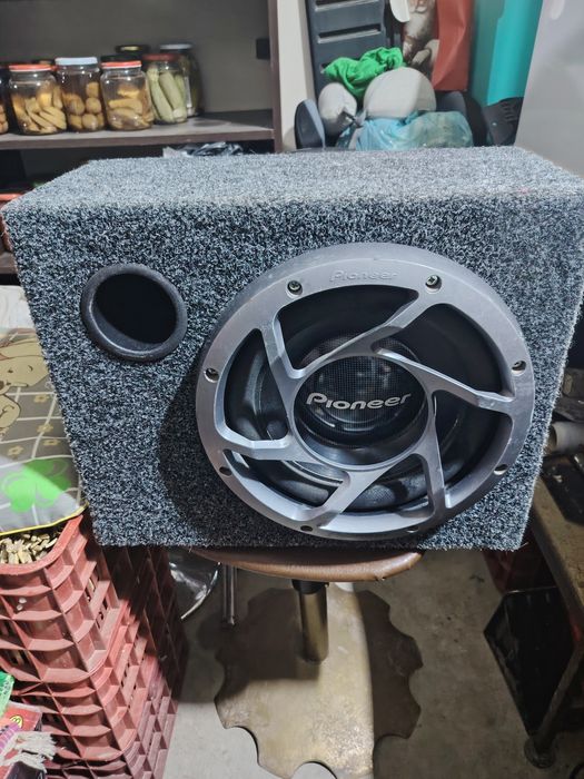 Бас каса 12 със стъпало Pioneer