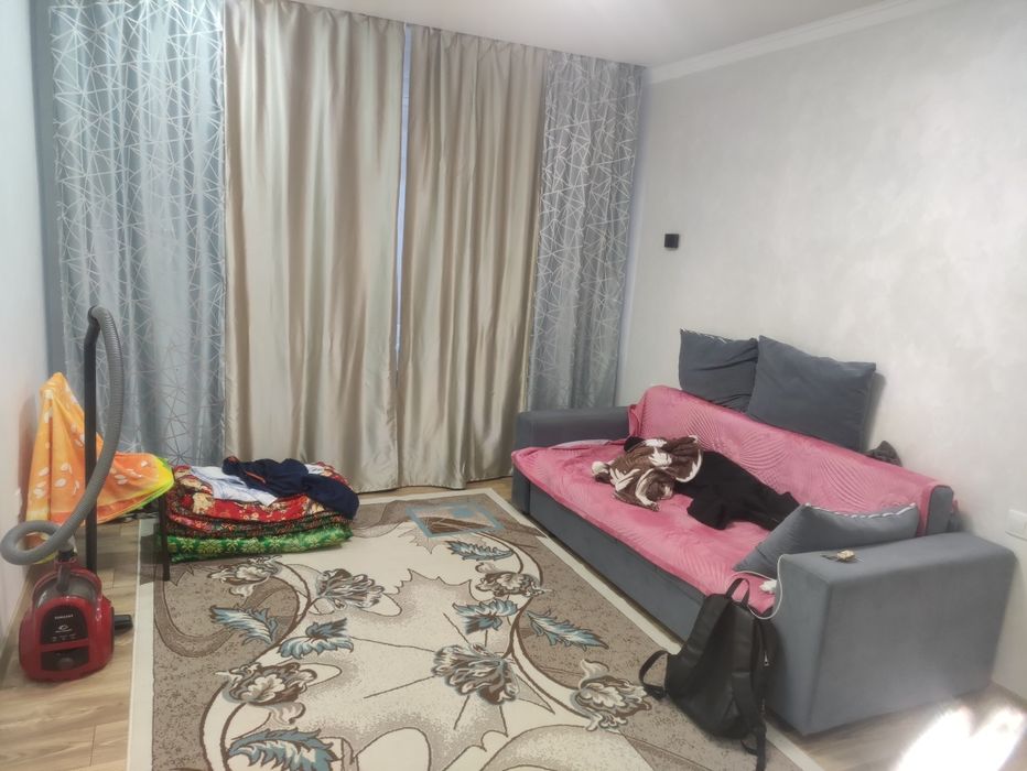 Сдаю двукомнатную  квратиру