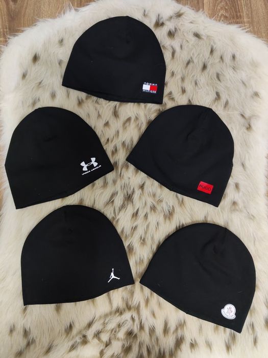 Căciula Jordan Caciula CK Caciula Nike Caciula HUGO Boss Caciula Under