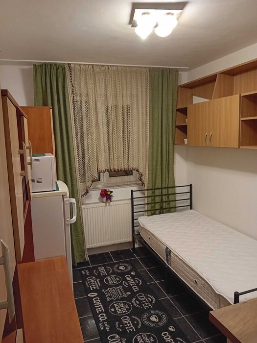 Proprietar inchiriez garsoniera in complexul studentesc
