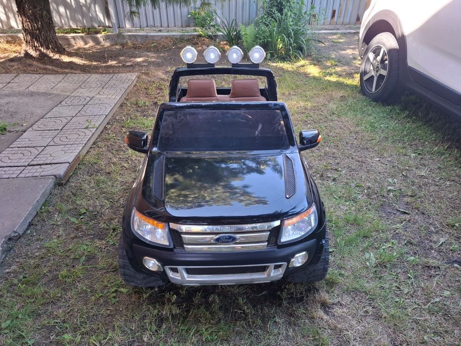 Детский автомобиль FORD