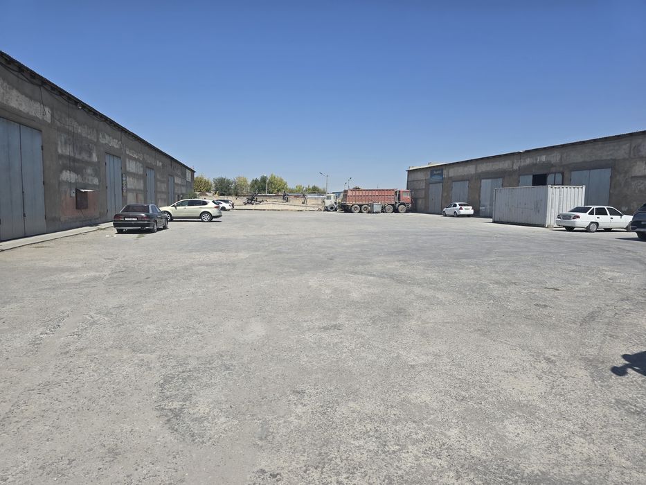 Продаётся пром база, склады