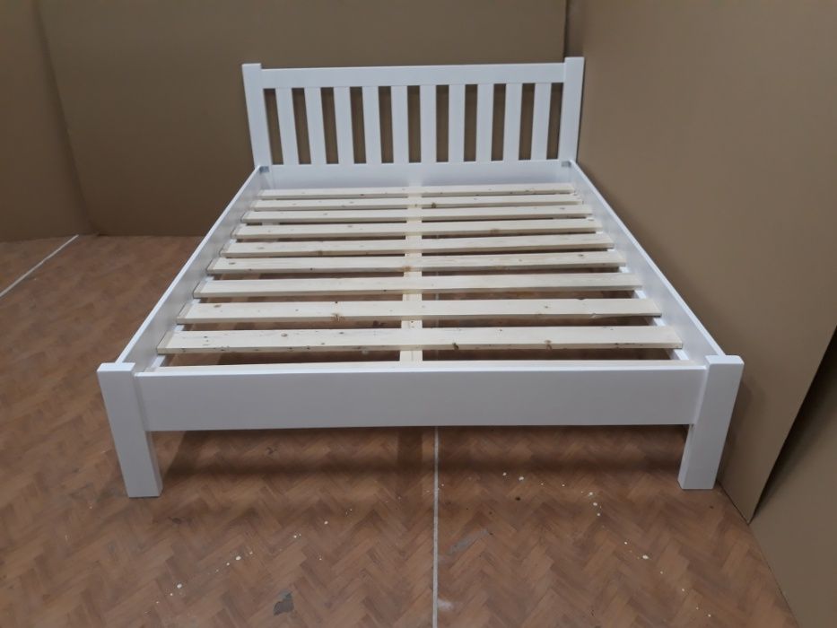 TRANSPORT GRATUIT.Pat din lemn masiv.Cod 203