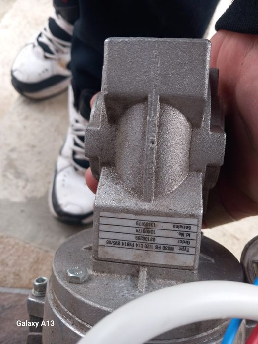 Motore cu reductor 3 bucăți