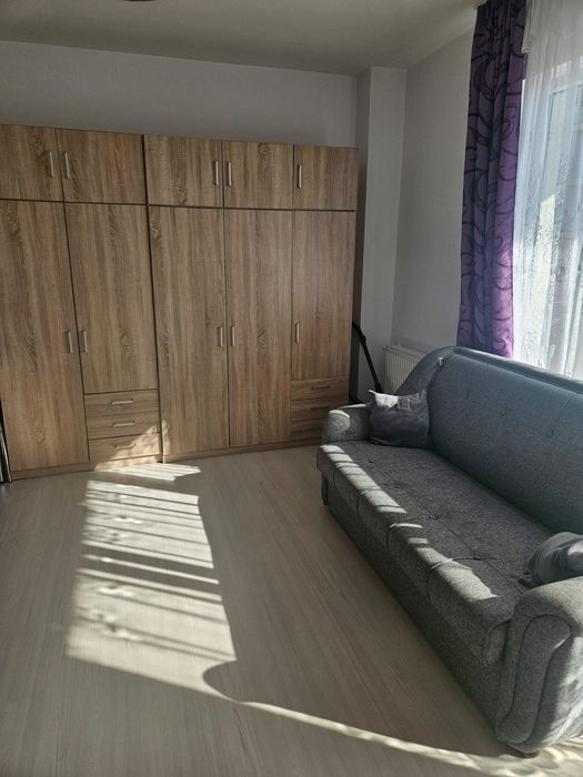 Inchiriez apartament pe Oasului 86-90
