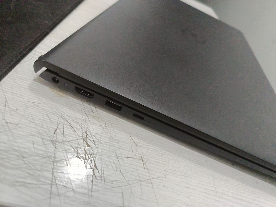DELL yangi 2 oy ishlatilgan tamom