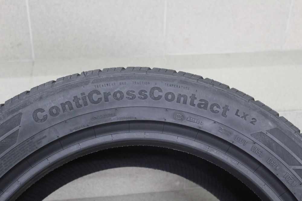 225/55-18 Continental Cross Contact
