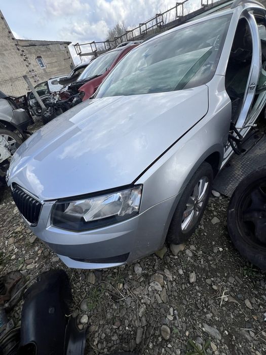 Fata completa Skoda Octavia 3 Break 2015