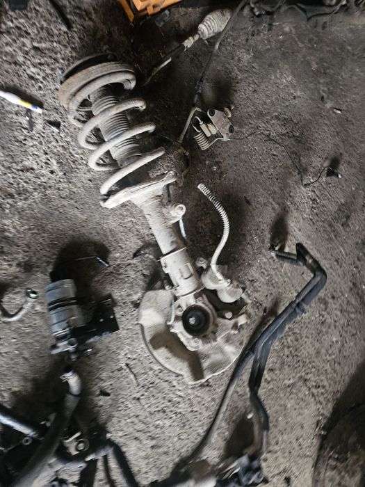 Fuzeta amortizor cu flansa Hyundai santafe 2.2E4