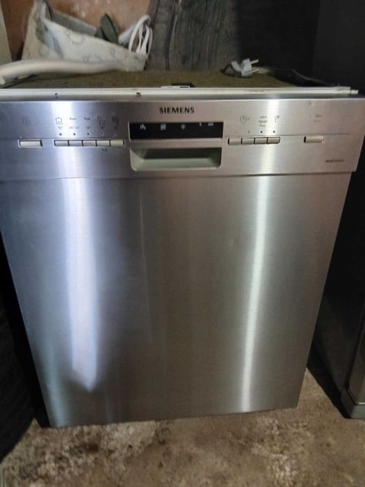 Съдомиялна за вграждане внос от Германия.