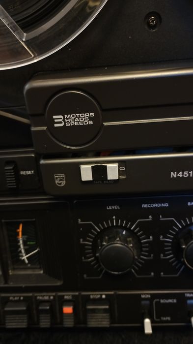 Magnetofon Philips N4512