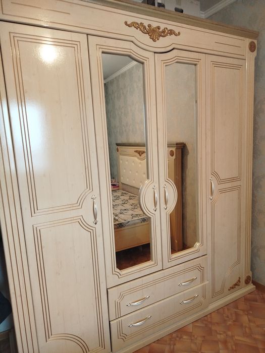 Спалный гарнитур,штор