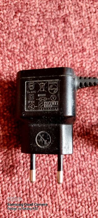 Încărcător mașină de tuns philips
