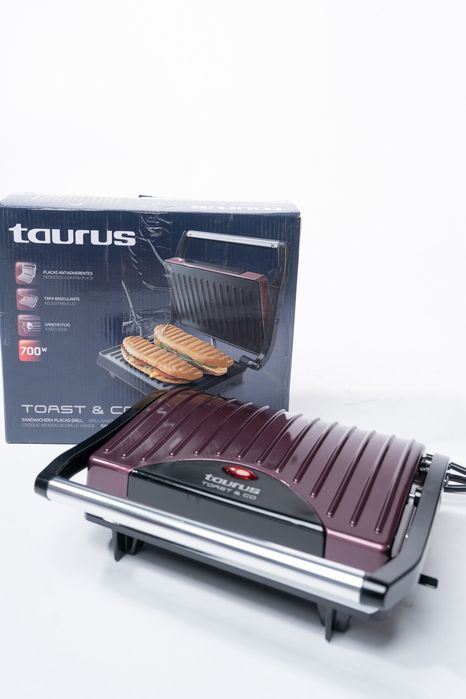 Панини сандвич-грил Taurus TOAST & CO, 700 W, грил плочи: 23 x 15 см,
