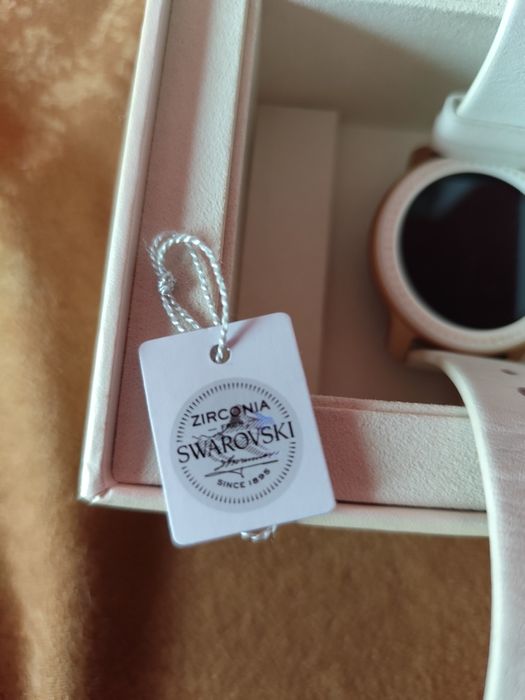 Часовник с камъни swarovski Xiaomi Amazfit GTR Gliter Edition SWAROVSK