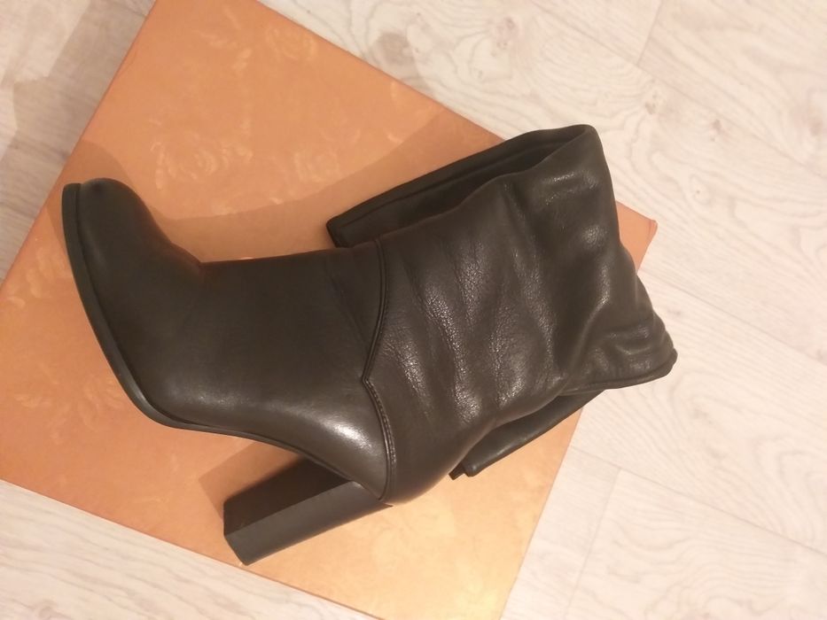 Кожа женские сапоги