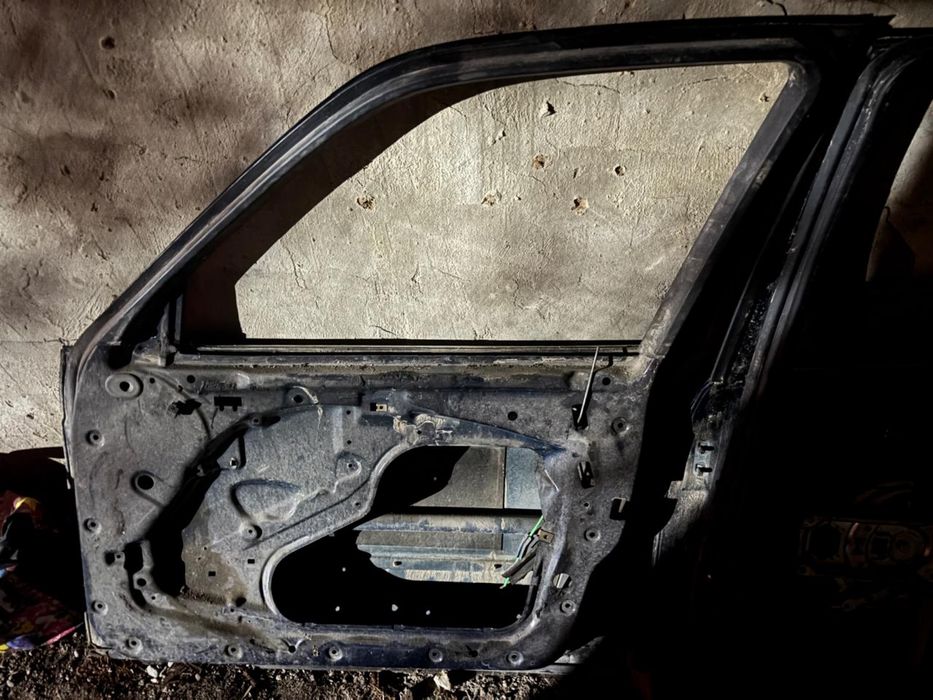 Дверь BMW E34 2 штуки