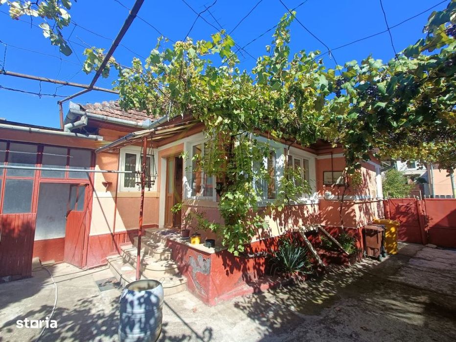 Casa de vanzare Reghin zona semicentrala