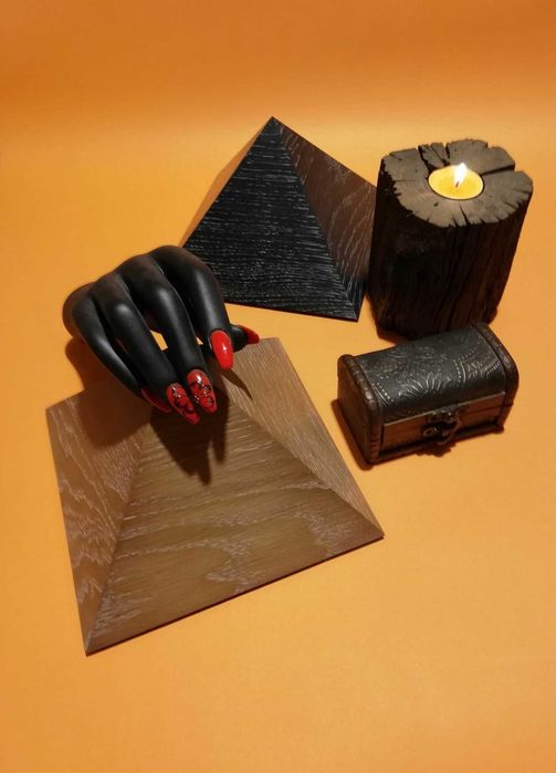 Енергийна Пирамида от дърво