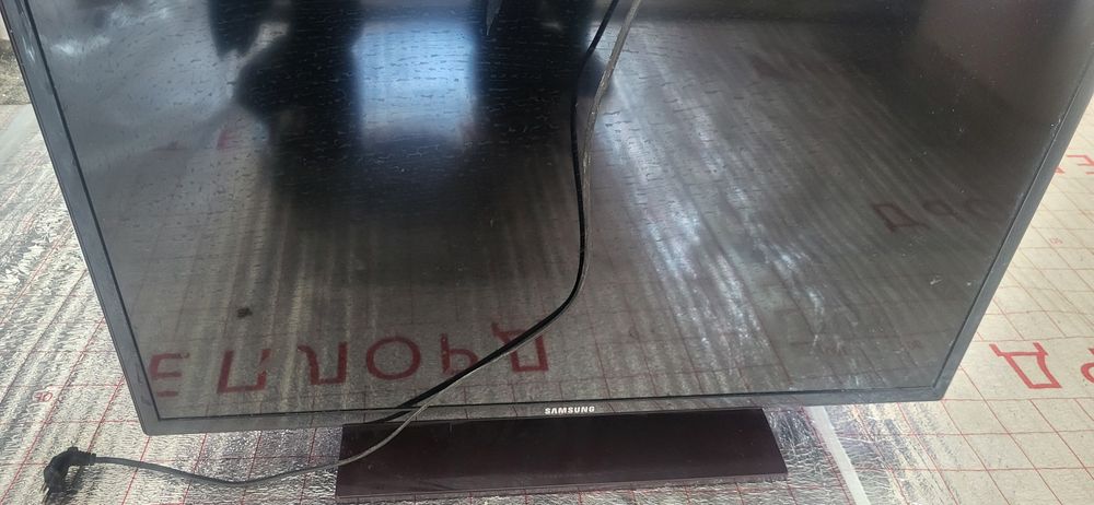 Телевизор самсунг сатылады