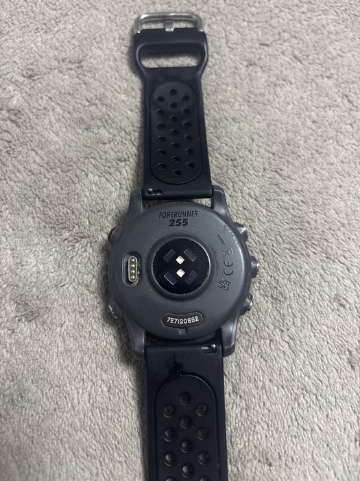 Garmin forerunner 255