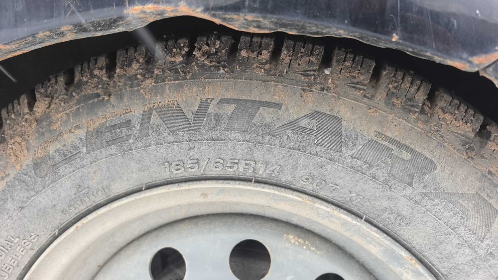 Покрышки комплект зимние