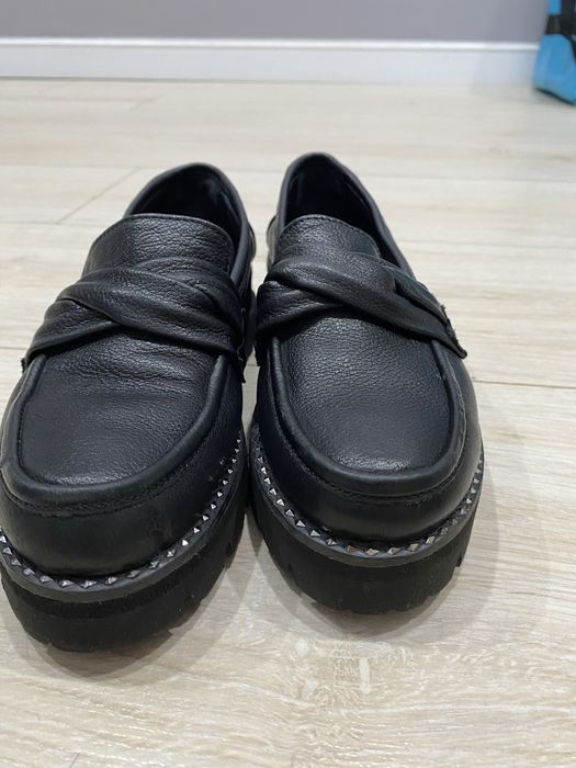 Продам туфли для девочки