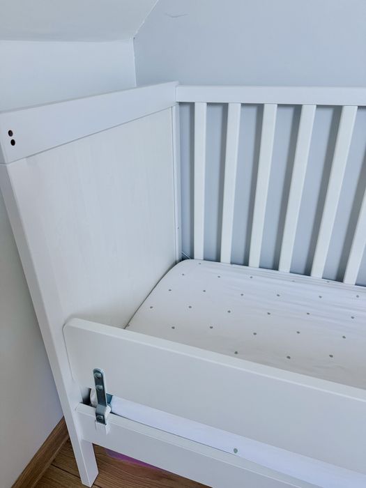 Ikea SUNDVIK бебешко дървено легло 60/120
