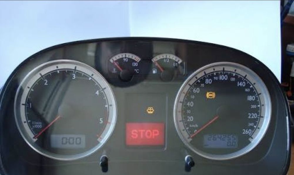 Голф 4 1.9 110 AHF за части.