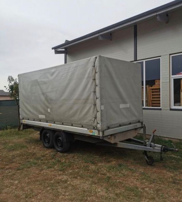 Remorcă cu Prelată 2500 kg -Humbaur Germania