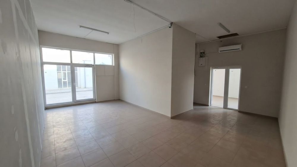 Spațiu Comercial / Birouri de Închiriat – 70 mp, Mangalia
