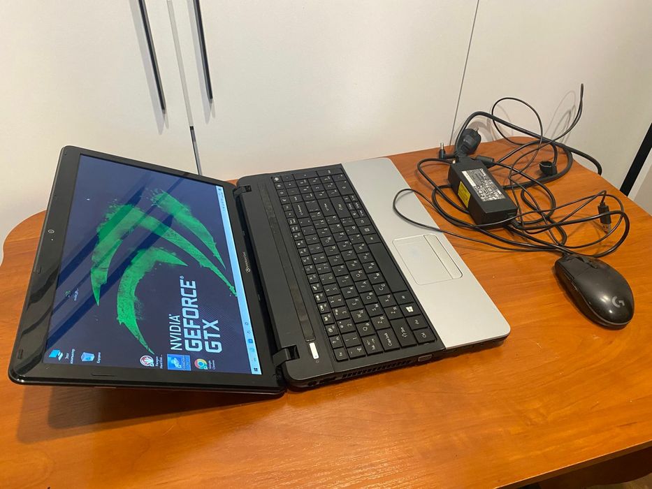 Acer Packard Bell intel i5/Nvidia GeForce