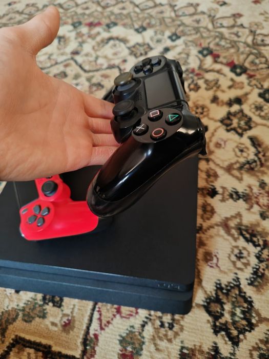 Playstation 4slim