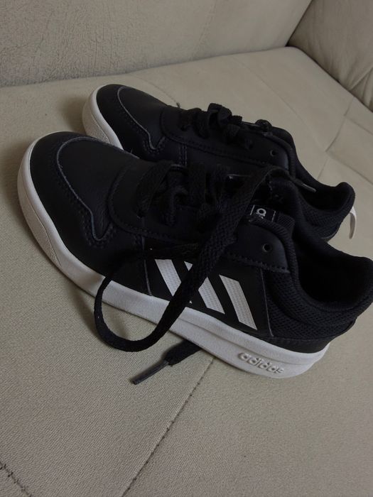 Детски кецове Adidas 28 1/2 номер