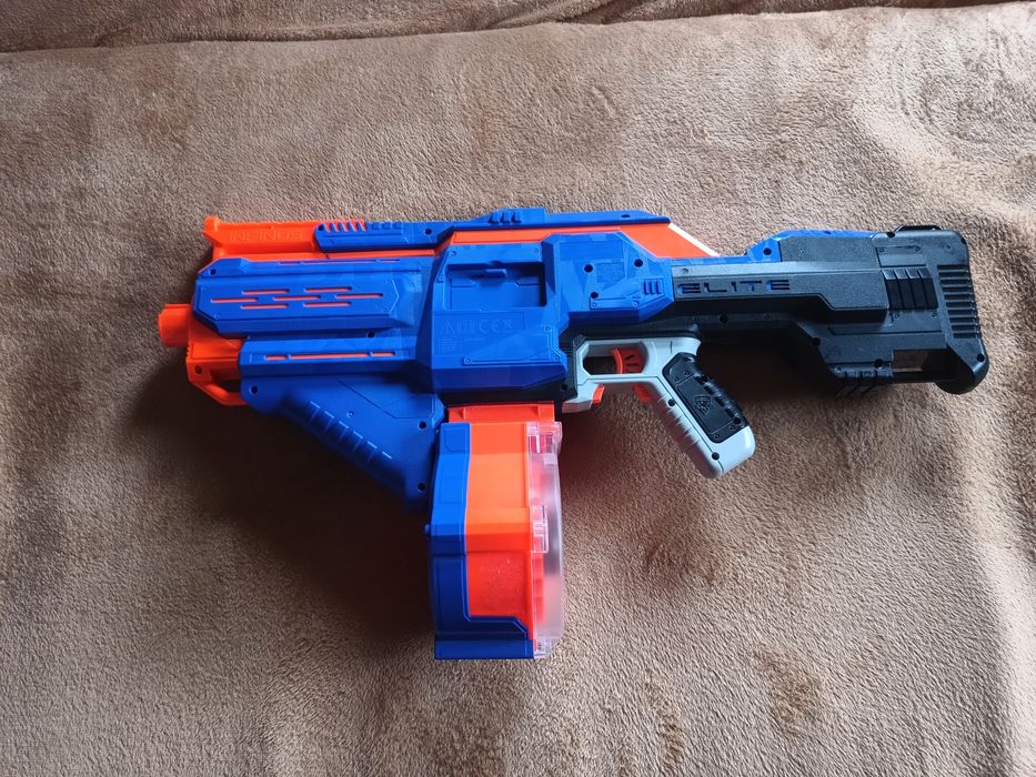 Pușcă Nerf infinus