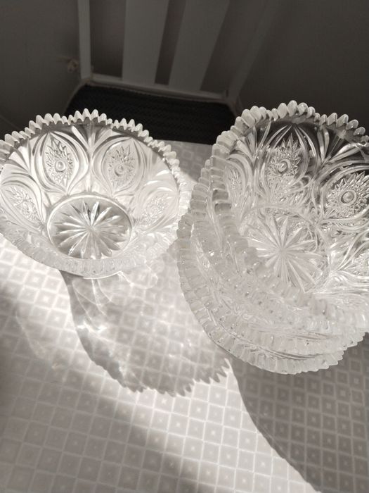 Отдам стеклянные посуды