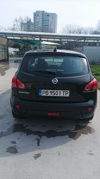 Nissan Qashqai-1.6