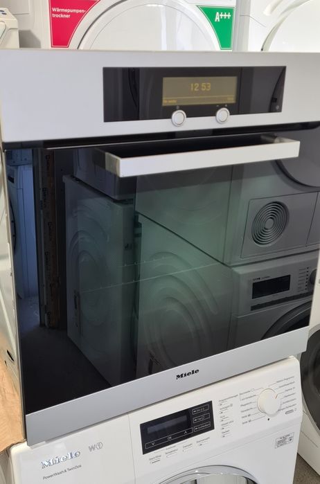 Фурна за вграждане Miele H4641BP KAT с ПИРОЛИЗА