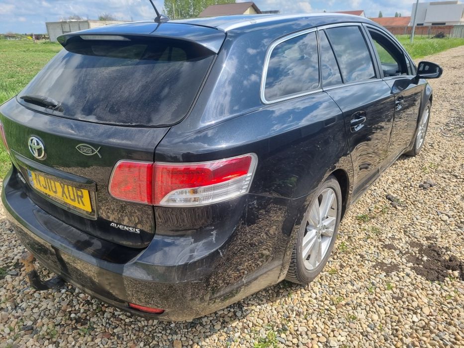 Dezmembrez Toyota Avensis T27 2.2 150 cp 2009-2015