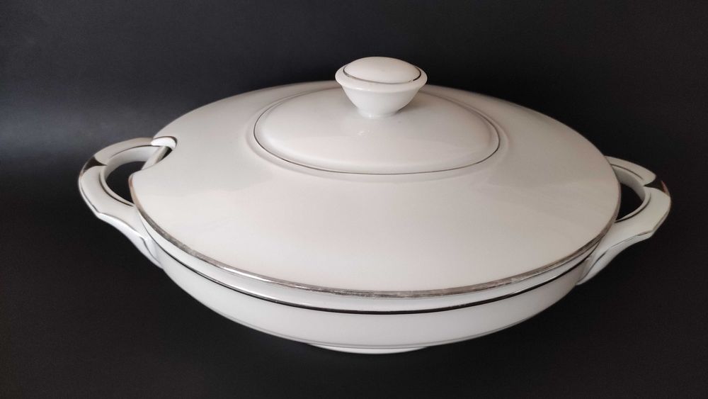 Немски порцеланов супник платинен кант