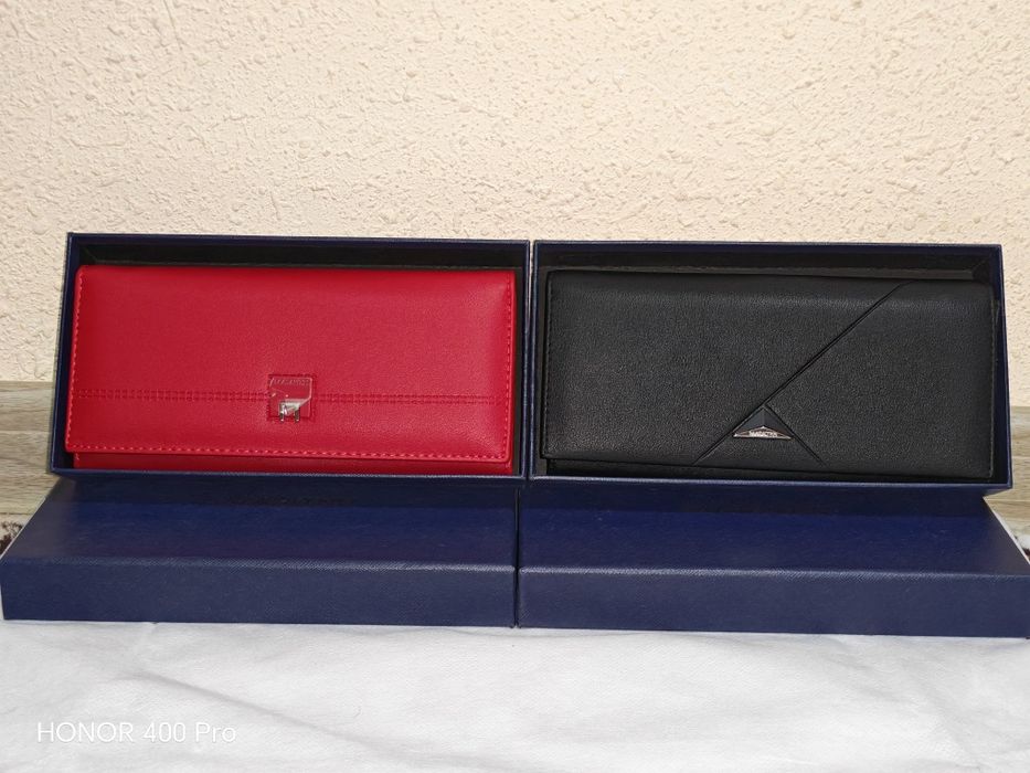 Женская кошелек Айоллар хамйони