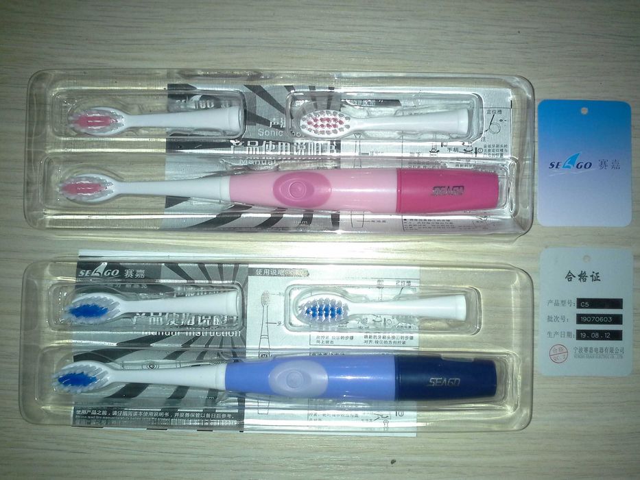 Мощная беспроводная парикмахерская машинка с керамическими ножами!