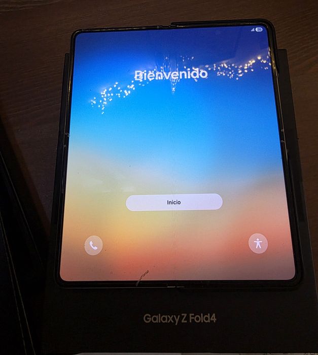Samsung Galaxy Z Fold 4 512GB Beige – stare foarte bună