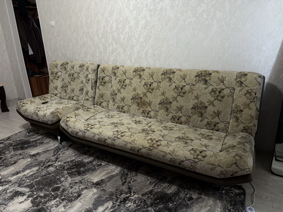 Продам диван и кресла