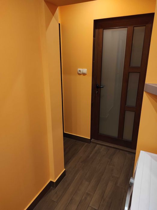 Продава се Едностаен апартамент в Перник, Изток - 45 кв.м за 1983 €/кв.м - Снимка #13